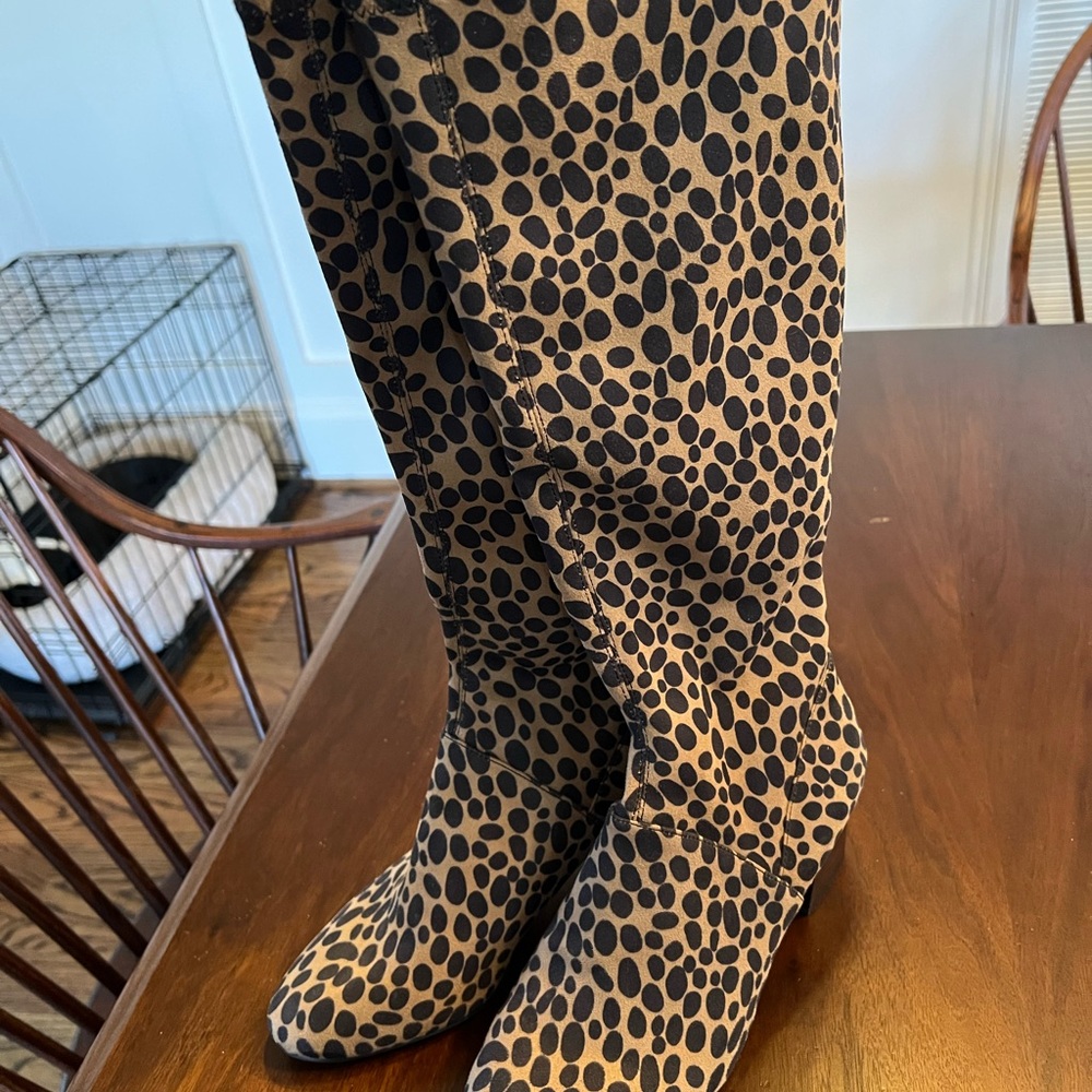 Boden Cheetah Print Knee High Boots 9 40